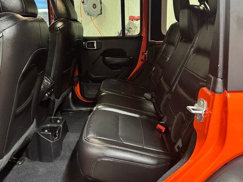 Used 2019 Jeep Wrangler Unlimited Sport S image 10