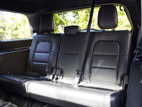 Used 2020 Lincoln Navigator Reserve image 19