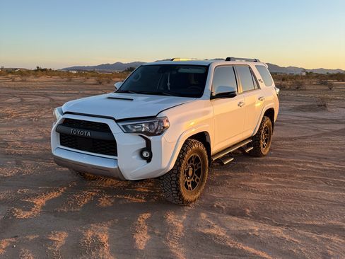 Used 2024 Toyota 4Runner TRD Off-Road Premium w/ Moonroof Package image 1