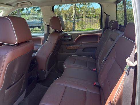 Used 2015 Chevrolet Silverado 1500 High Country AWD/4WD image 13