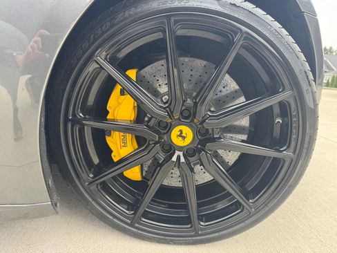 Used 2010 Ferrari California image 19