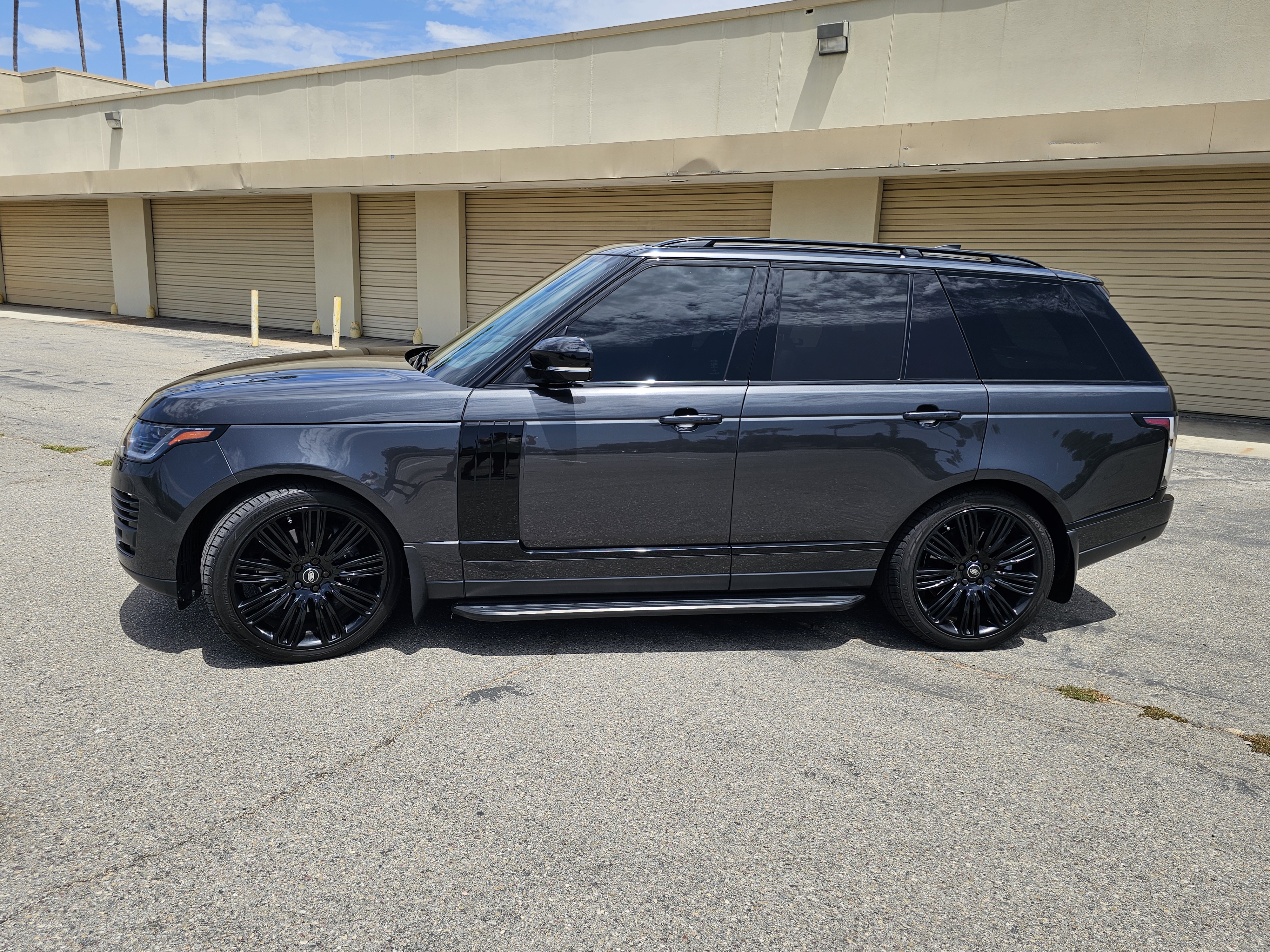 Used 2020 Land Rover Range Rover HSE AWD/4WD image 4