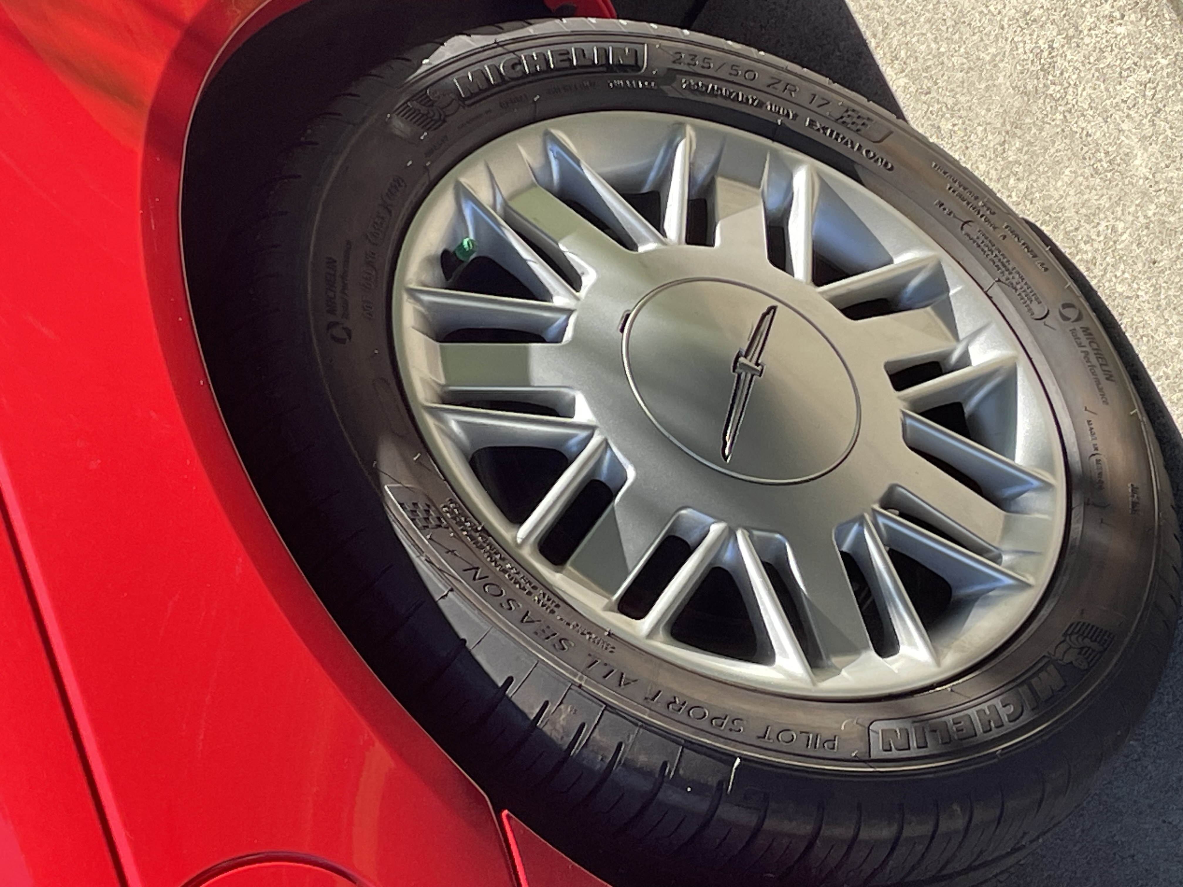 Used 2003 Ford Thunderbird RWD image 9