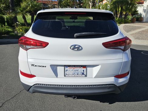 Used 2017 Hyundai Tucson SE image 6