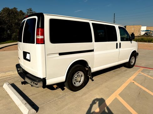 Used 2013 Chevrolet Express 3500 LT w/ LT Preferred Equipment Group image 9
