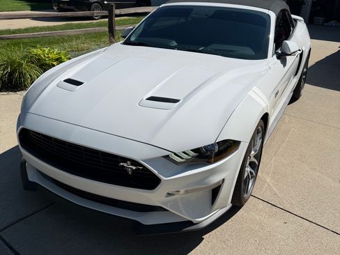 Used 2020 Ford Mustang GT Premium w/ California Special Package RWD image 2