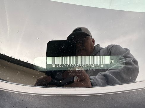 Used 2003 Chevrolet Corvette Z06 w/ Memory Package, 3 Drivers image 6