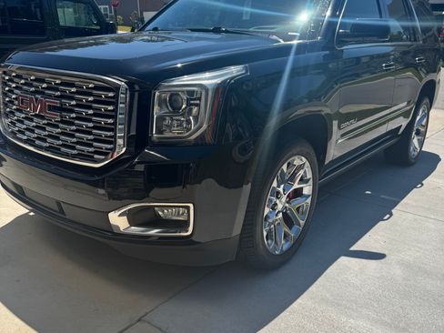 Used 2020 GMC Yukon Denali w/ Open Road Package AWD/4WD image 1