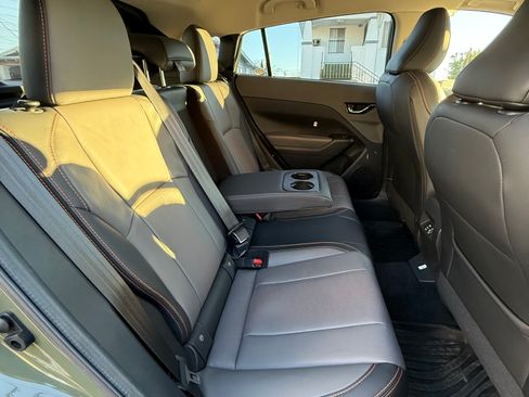 Used 2025 Subaru Crosstrek 2.5i Limited w/ Popular Package #4A image 8