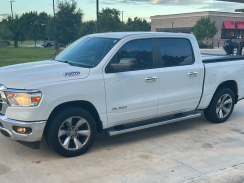 Used 2019 RAM 1500 Big Horn image 4