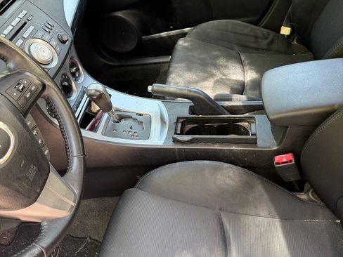 Used 2010 MAZDA MAZDA3 s Sport FWD image 10