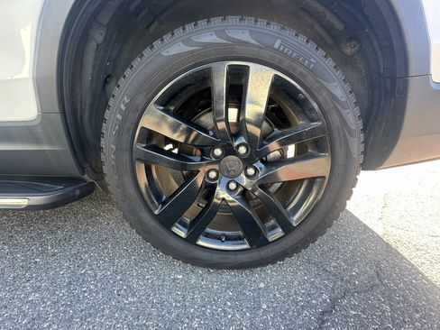 Used 2017 Honda Pilot Elite image 17