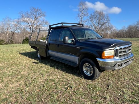 Used 1999 Ford F350 4x4 Crew Cab Super Duty image 2