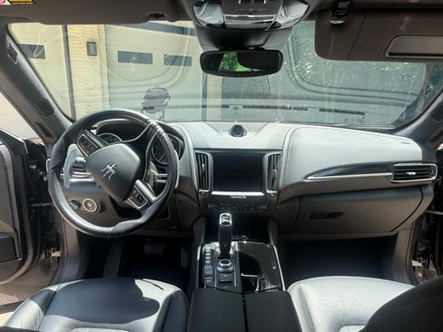 Used 2020 Maserati Levante S AWD/4WD image 8