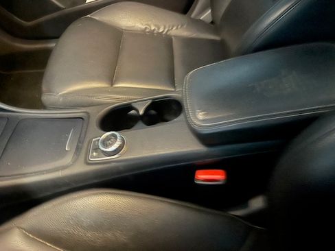 Used 2014 Mercedes-Benz CLA 250 image 21