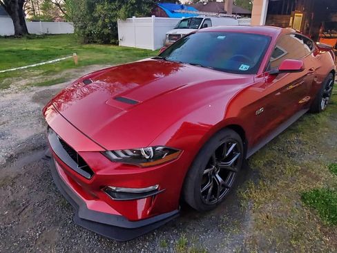 Used 2019 Ford Mustang GT Premium w/ Performance Package - Level 2 RWD image 15