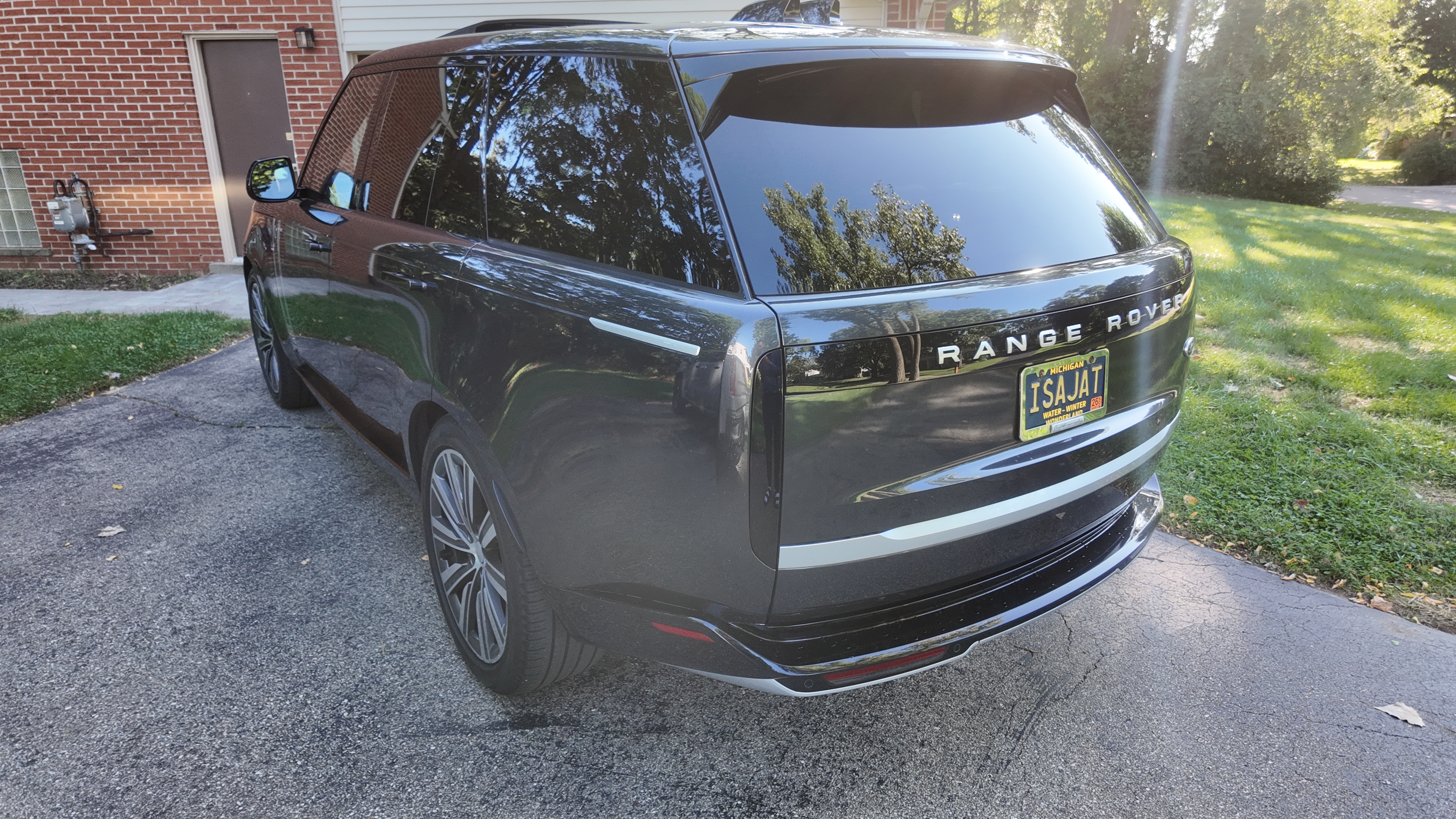 Used 2023 Land Rover Range Rover Autobiography AWD/4WD image 10