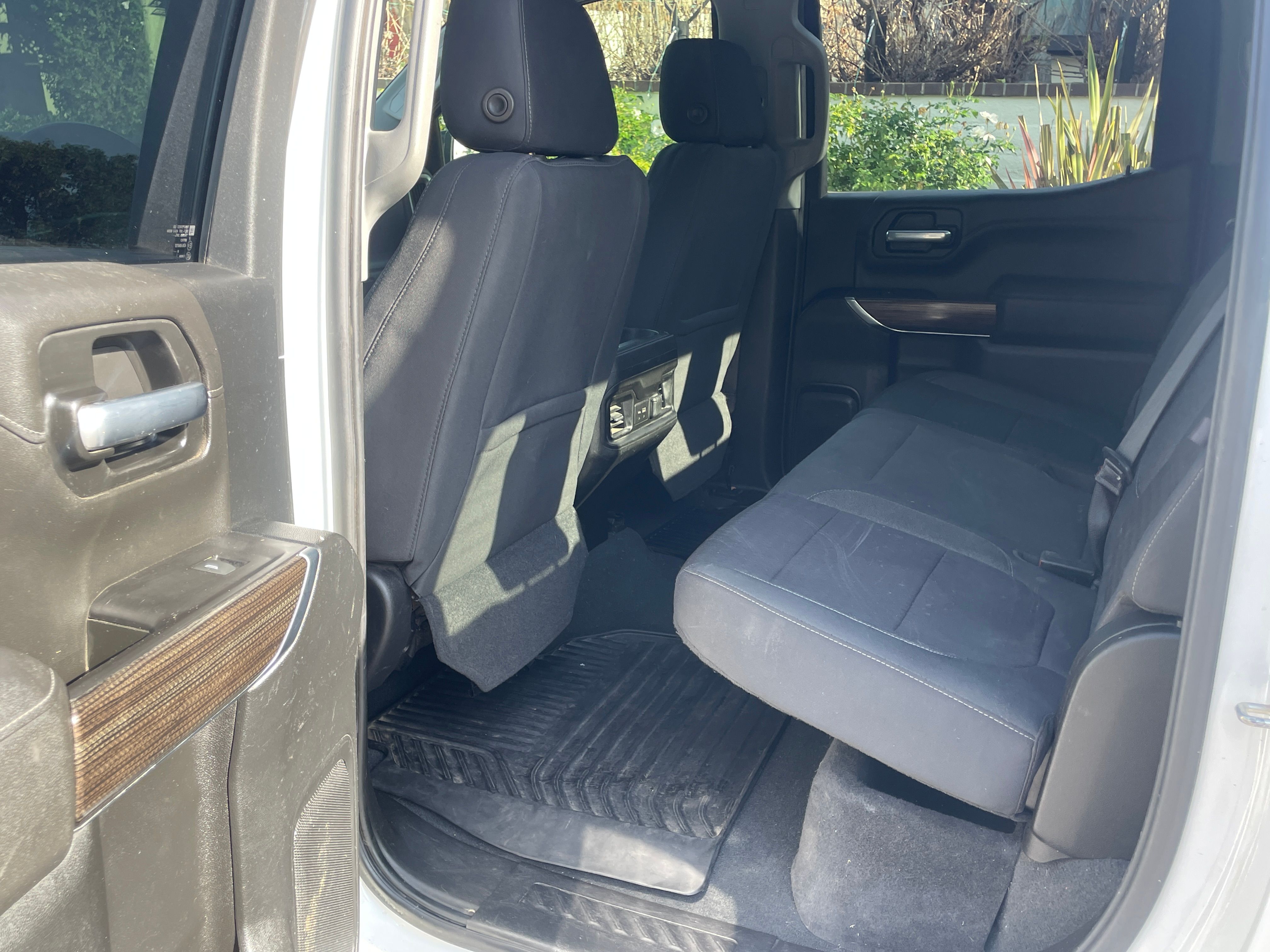 Used 2021 Chevrolet Silverado 1500 RST w/ Convenience Package II AWD/4WD image 9