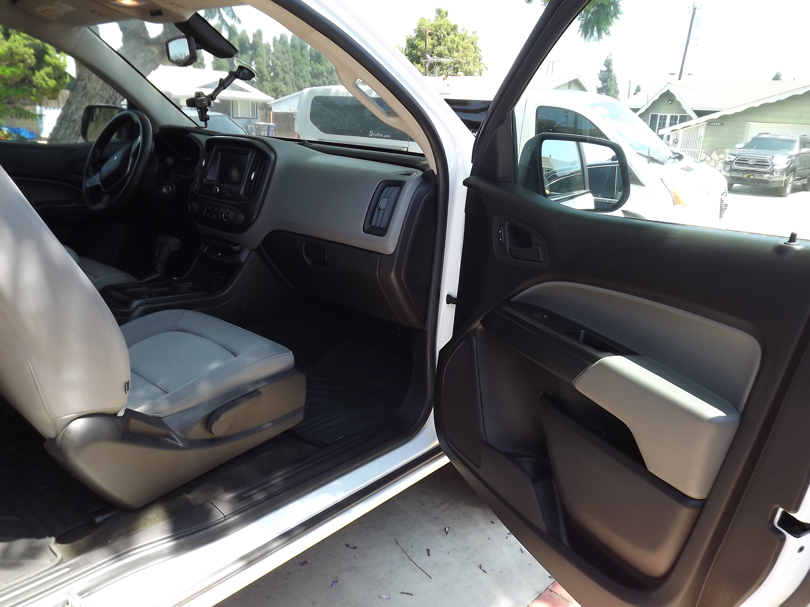 Used 2017 Chevrolet Colorado W/T w/ WT Convenience Package RWD image 16