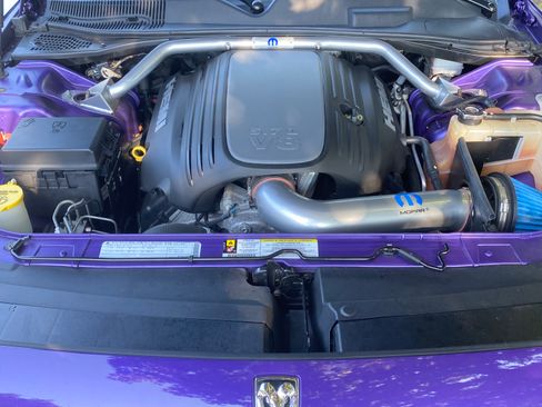 Used 2010 Dodge Challenger R/T RWD image 11