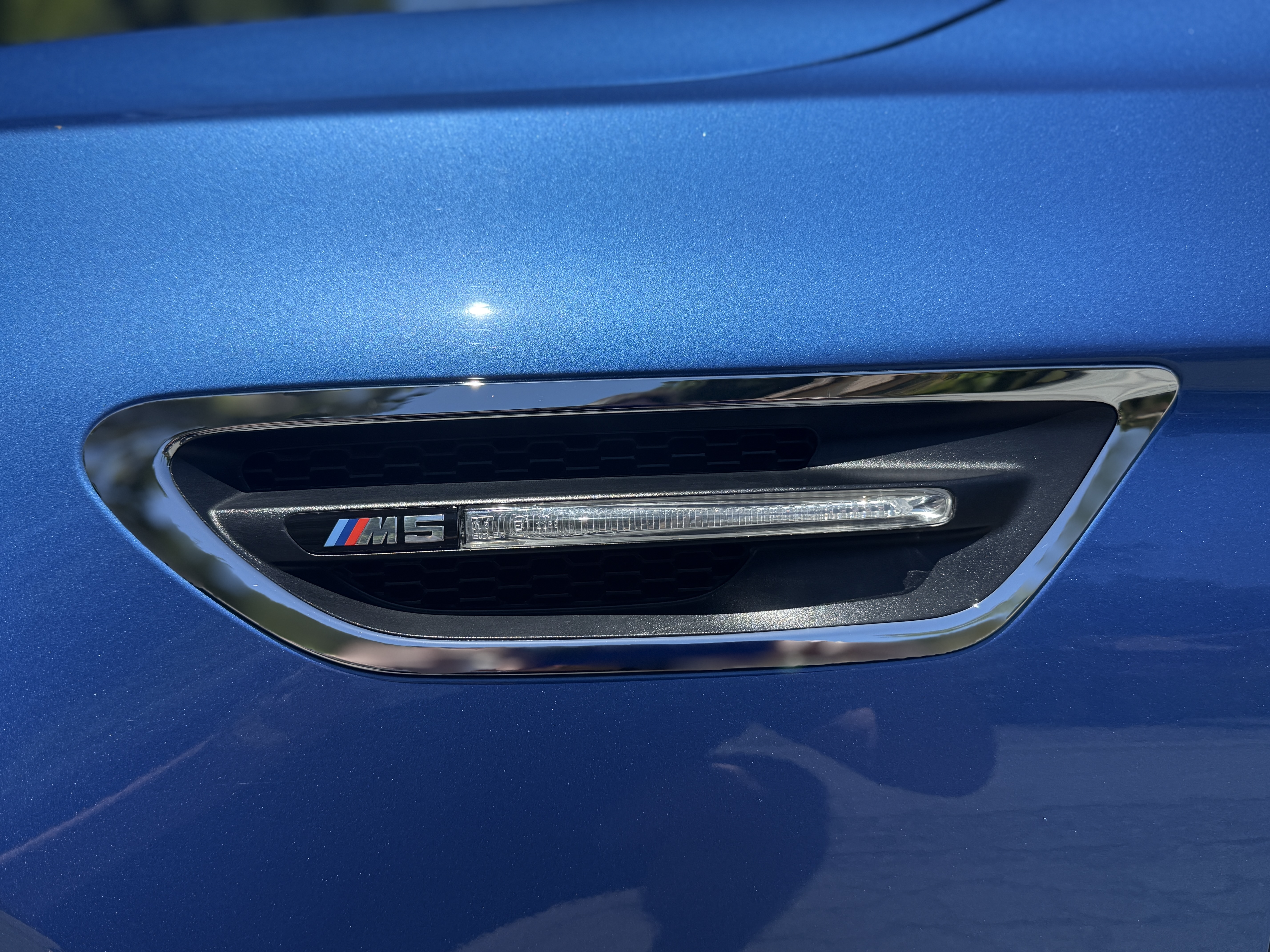 Used 2014 BMW M5 RWD image 16