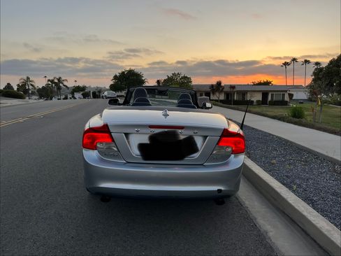 Used 2013 Volvo C70 T5 image 2