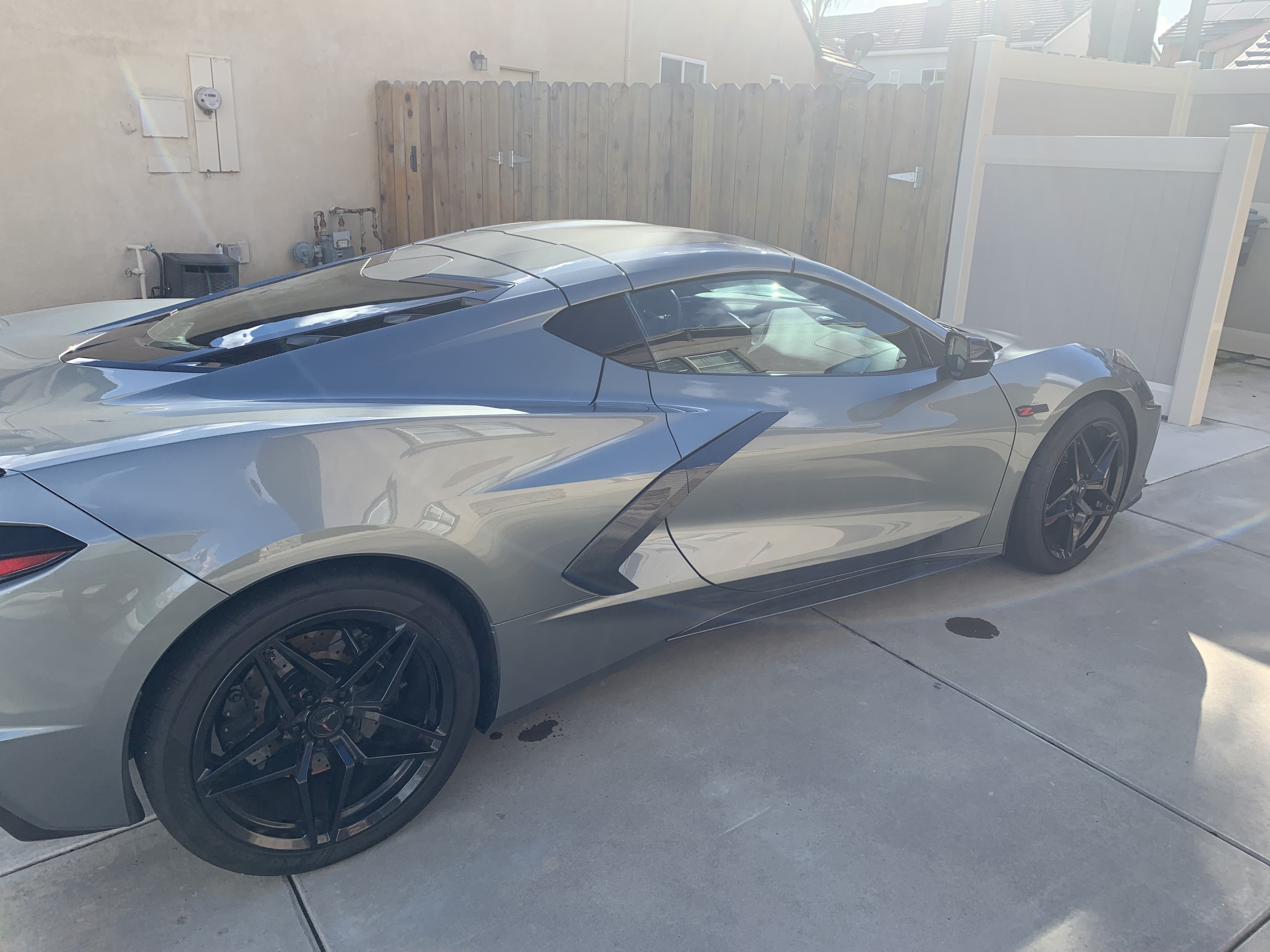 Used 2023 Chevrolet Corvette Stingray Coupe w/ Z51 Performance Package RWD image 9
