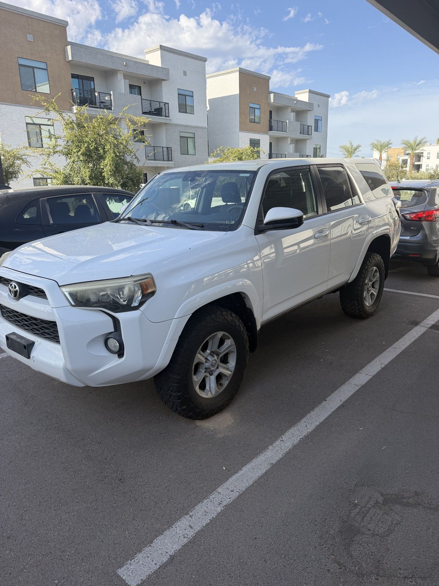 Used 2014 Toyota 4Runner SR5 AWD/4WD image 1
