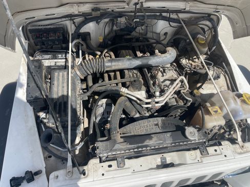 Used 2006 Jeep Wrangler Unlimited Rubicon image 6