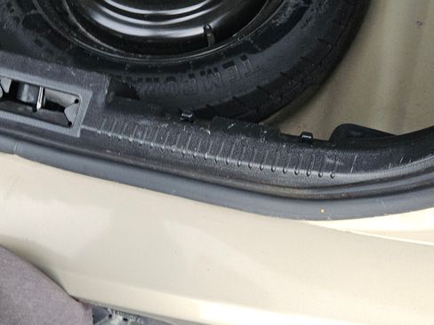 Used 2006 Lincoln Zephyr image 16