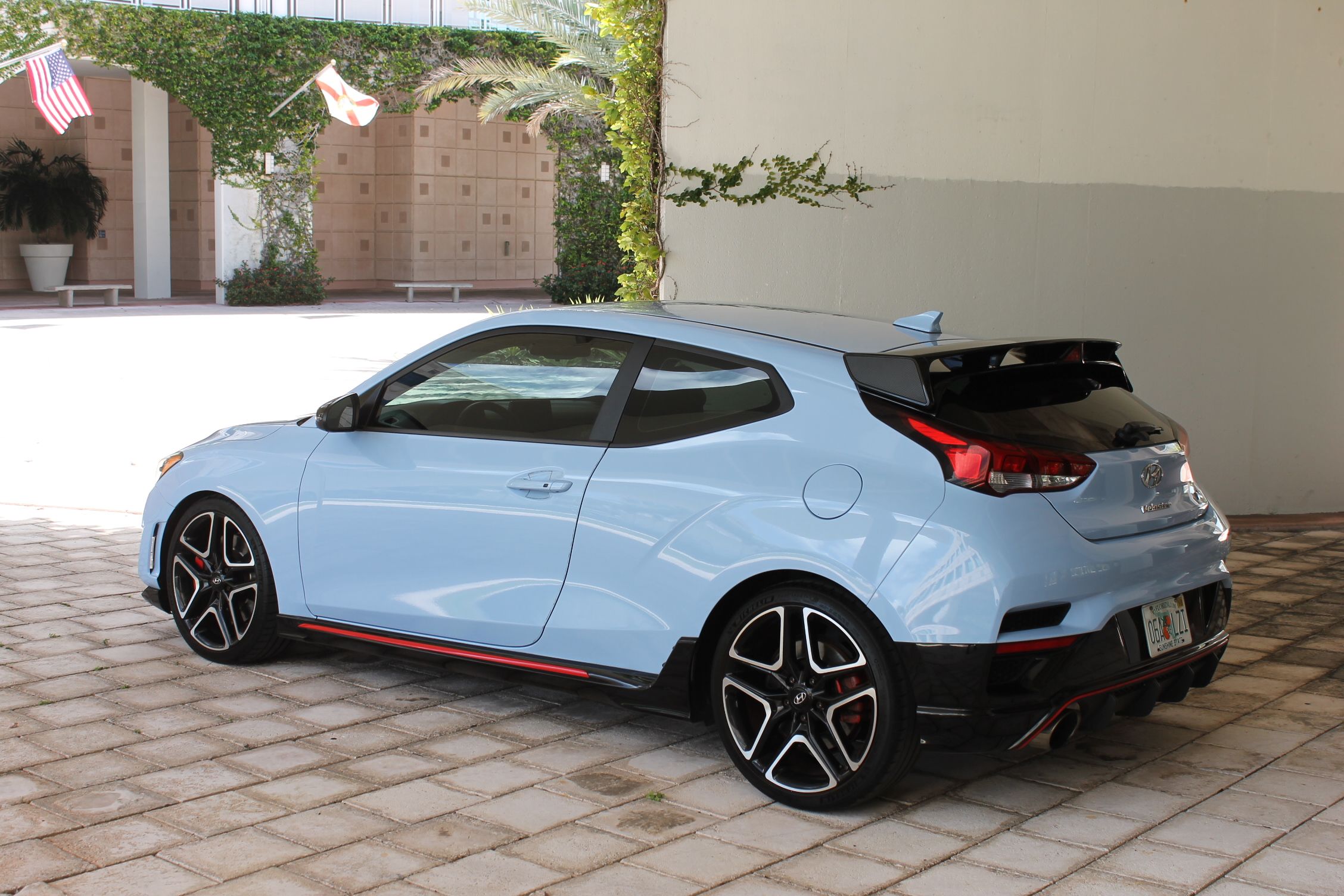 Used 2022 Hyundai Veloster N FWD image 1