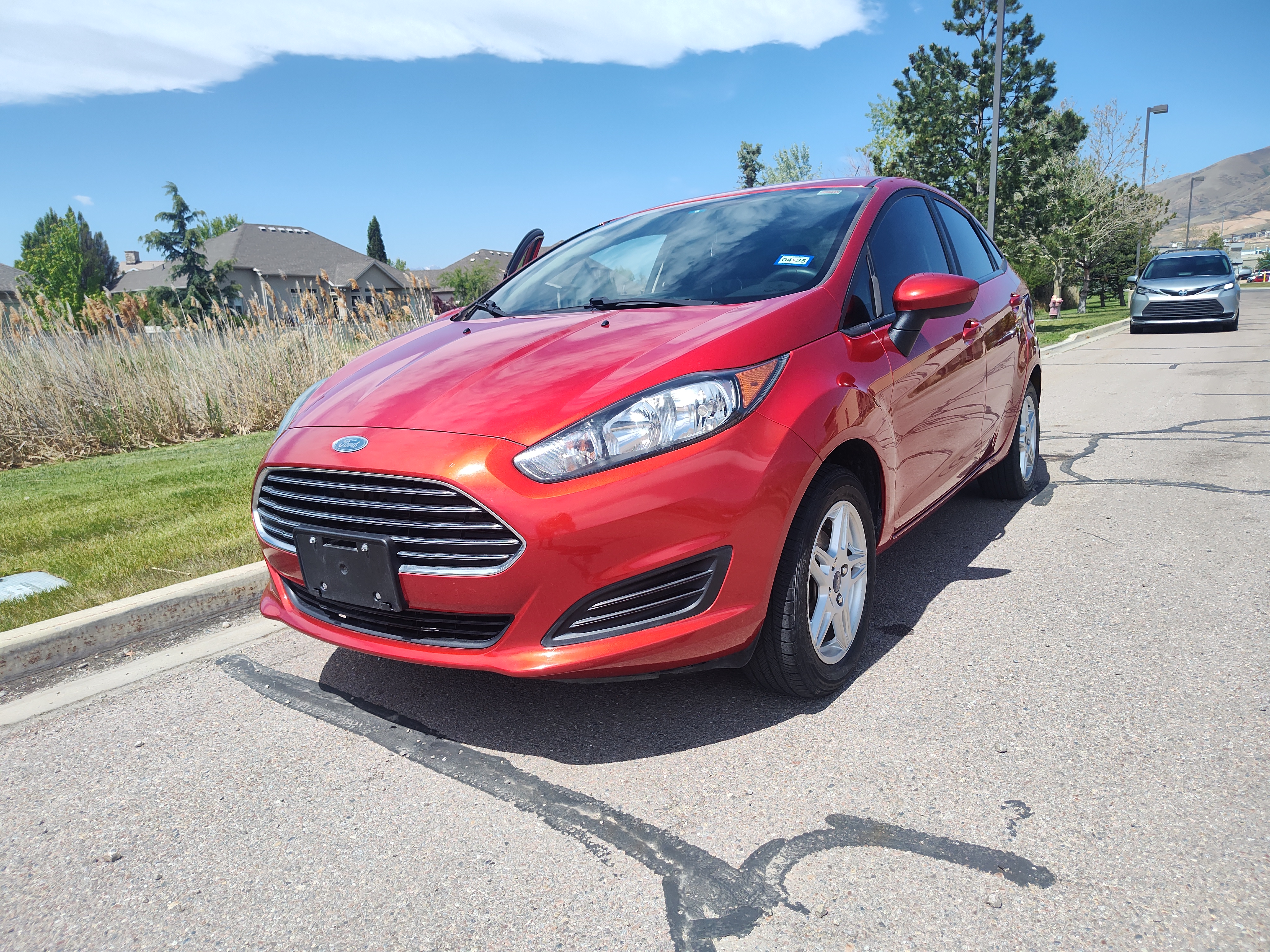 Used 2019 Ford Fiesta SE FWD image 1