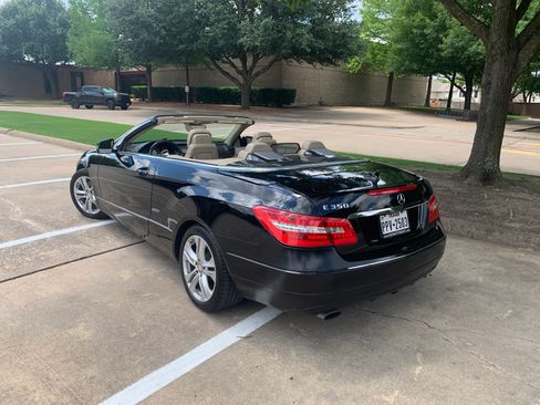 Used 2011 Mercedes-Benz E 350 Cabriolet image 4