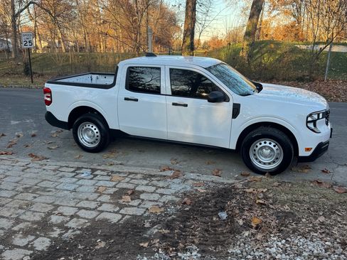 Used 2025 Ford Maverick XL w/ Equipment Group 102A AWD/4WD image 1