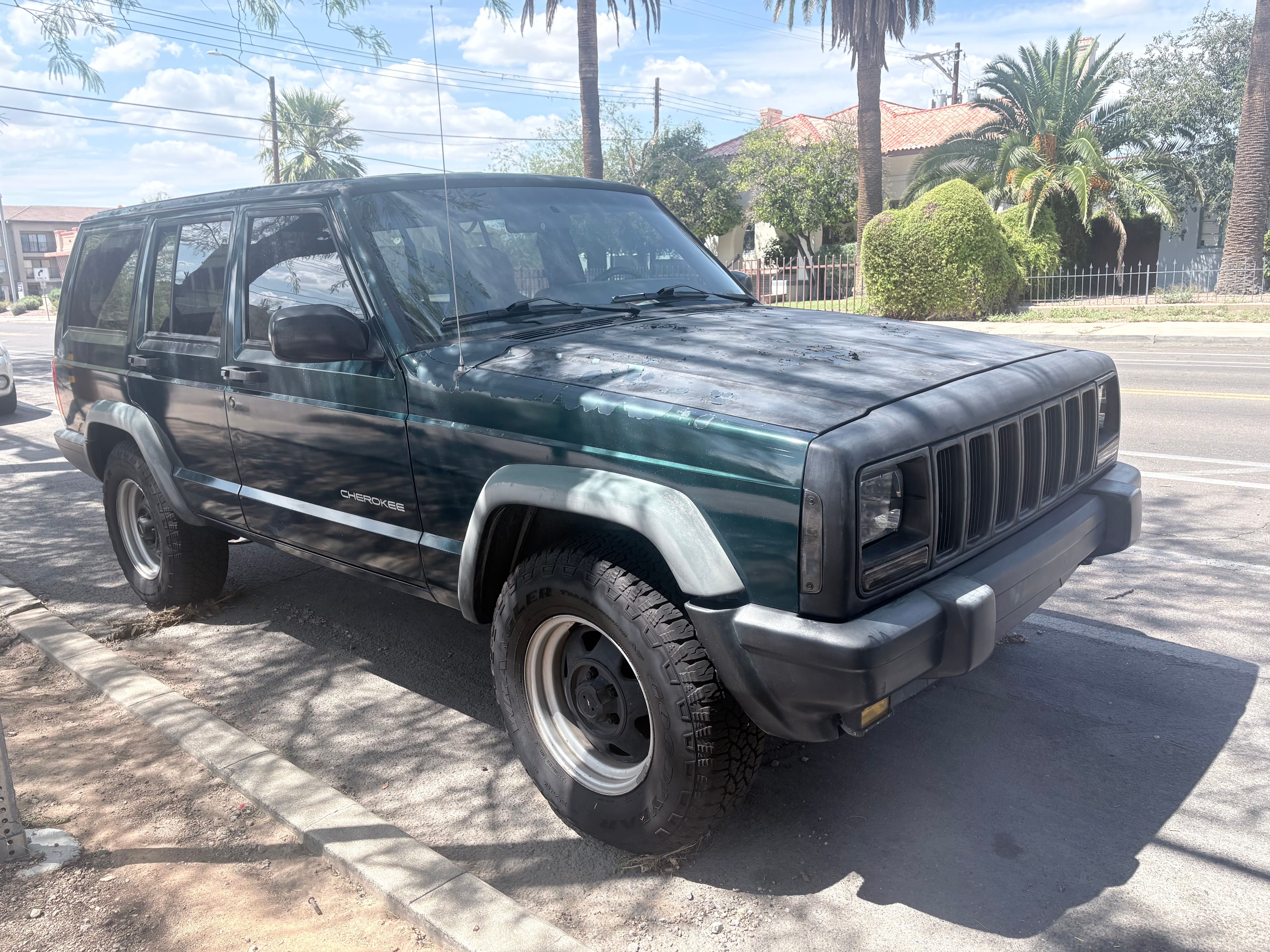 Used 1997 Jeep Cherokee SE RWD image 5