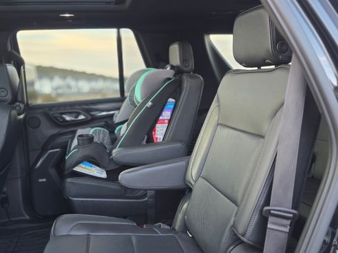 Used 2021 GMC Yukon Denali w/ Denali Premium Package image 22