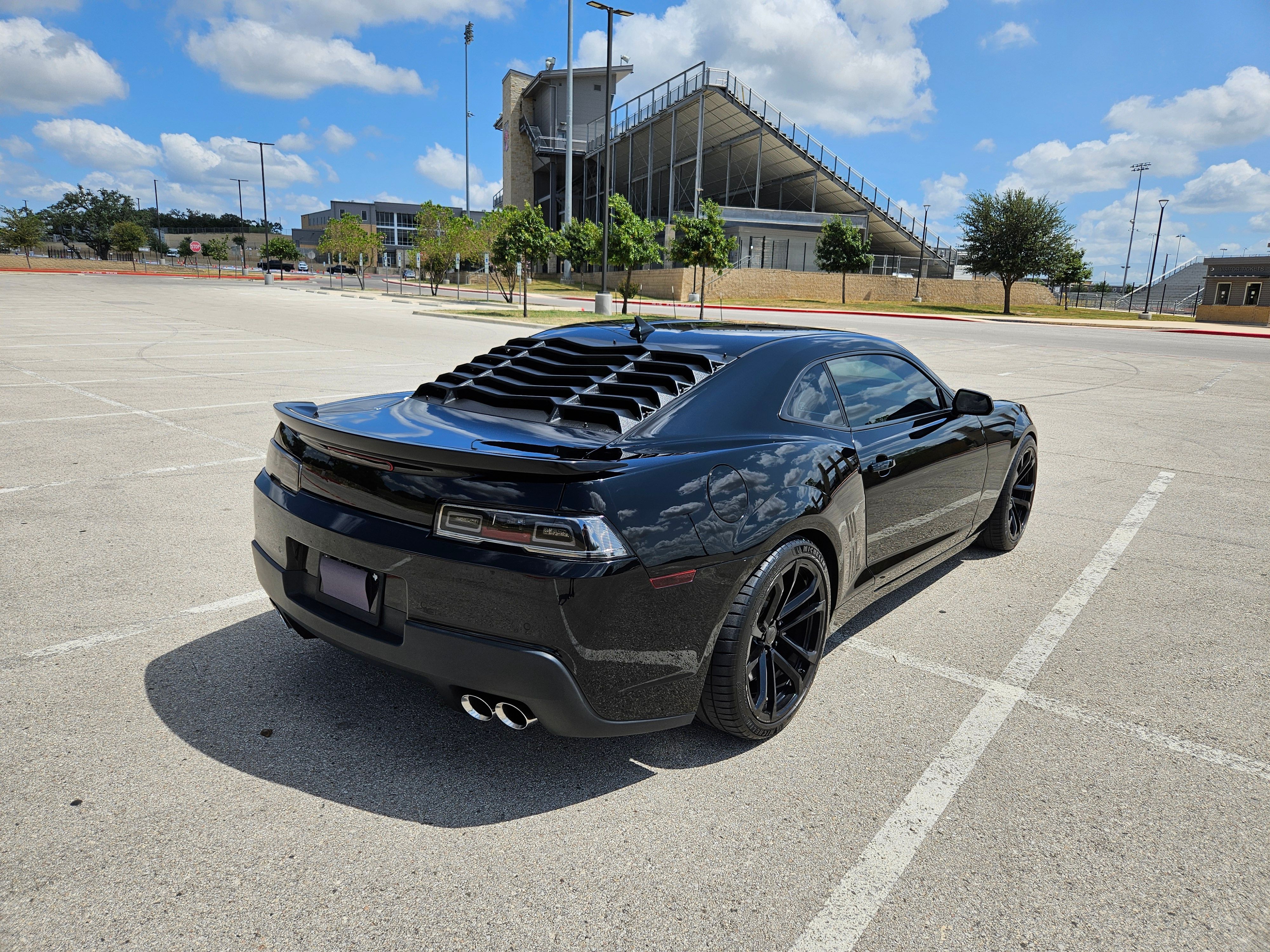Used 2014 Chevrolet Camaro SS w/ SS Performance Package RWD image 9