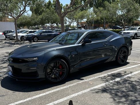 Used 2023 Chevrolet Camaro SS RWD image 9