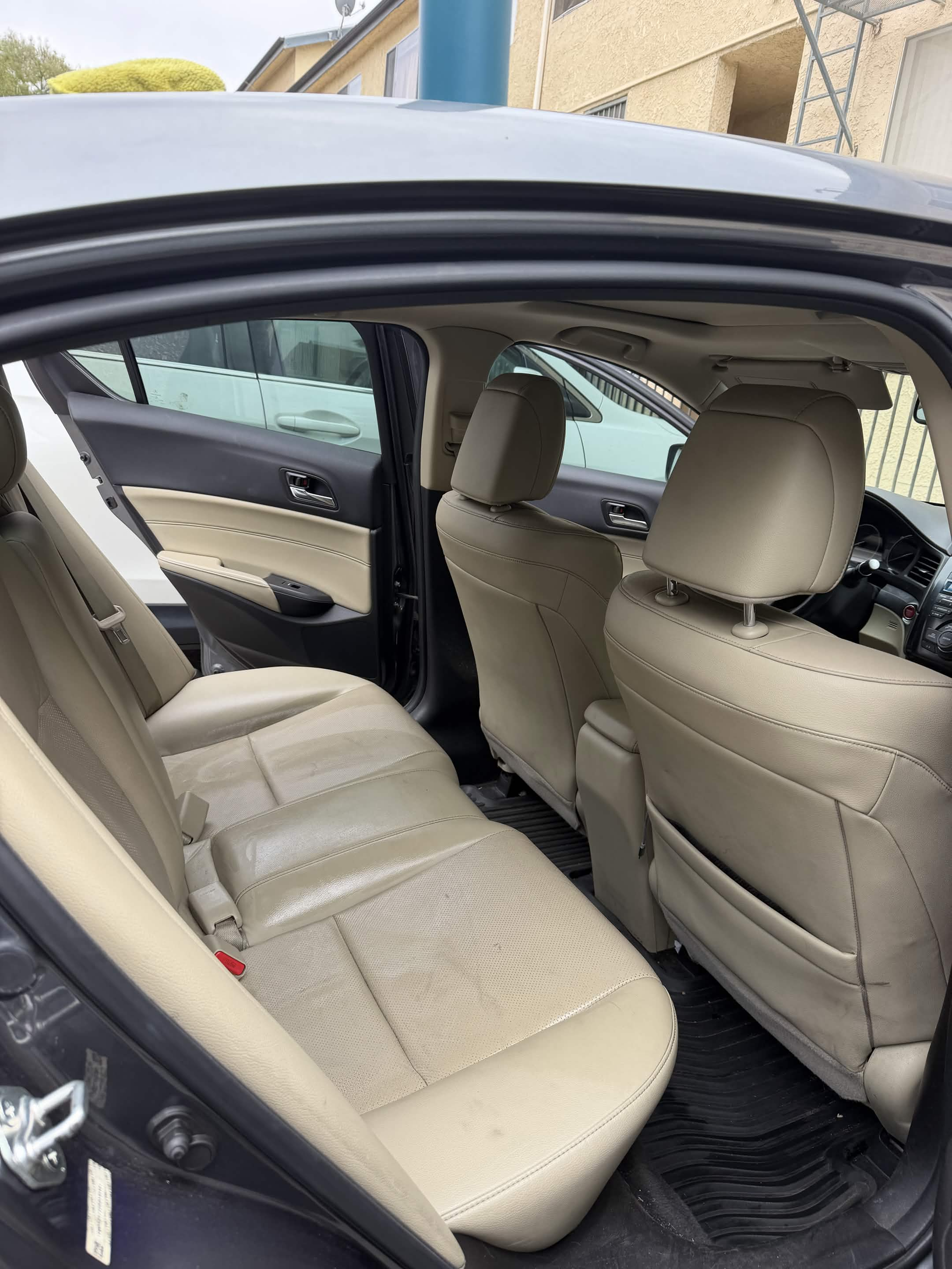 Used 2013 Acura ILX w/ Technology Package FWD image 11