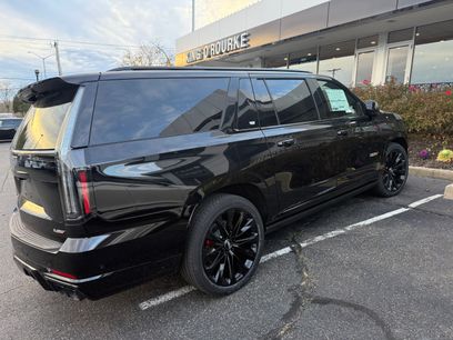 Used 2025 Cadillac Escalade ESV V w/ LPO, ONYX Package