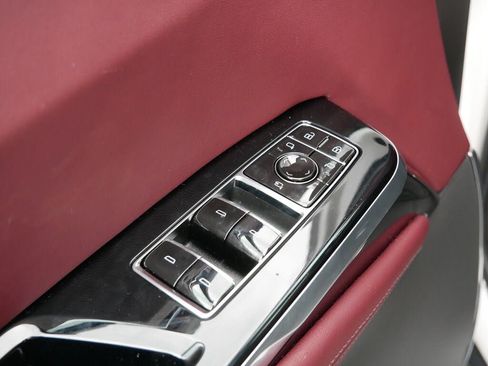 Used 2025 Cadillac Escalade ESV Sport w/ Touring Package image 15