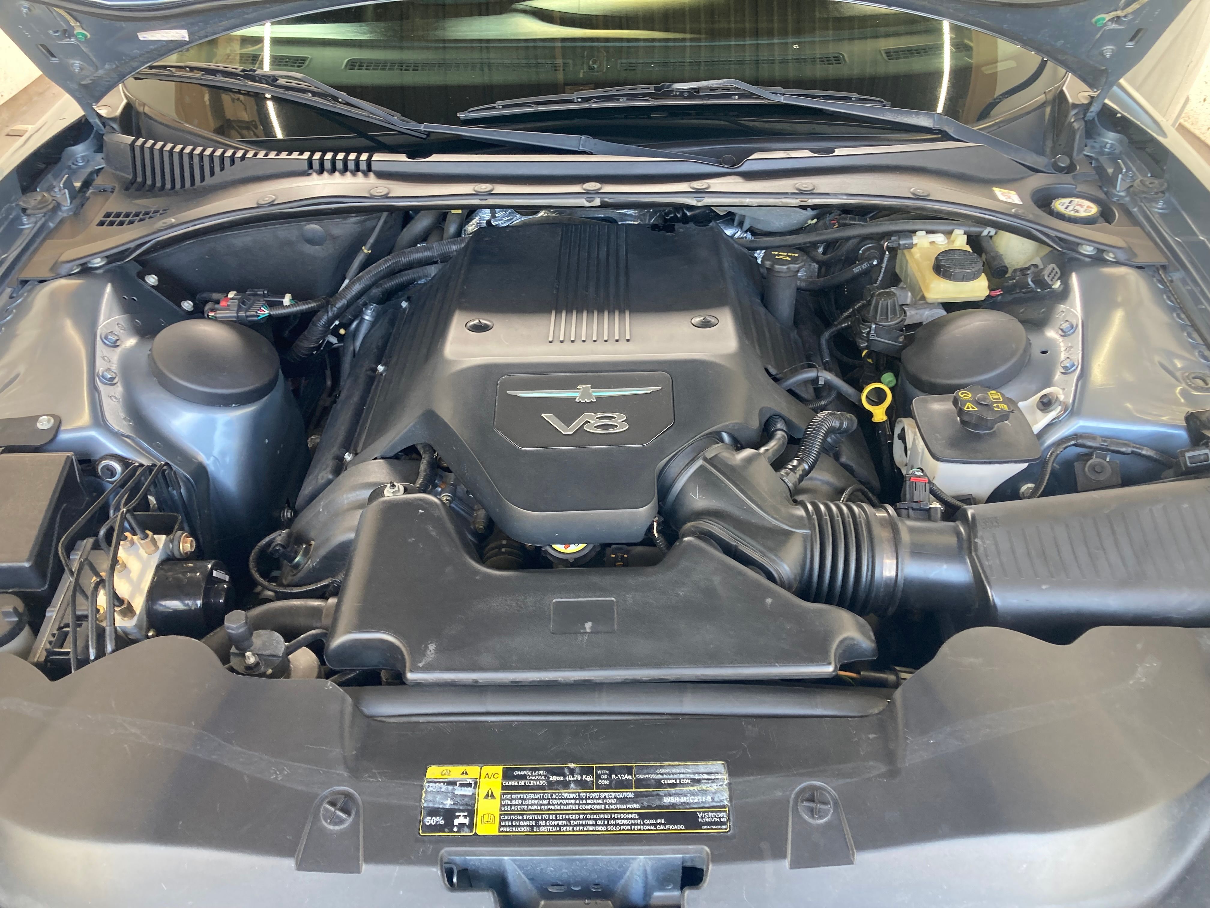 Used 2005 Ford Thunderbird RWD image 29
