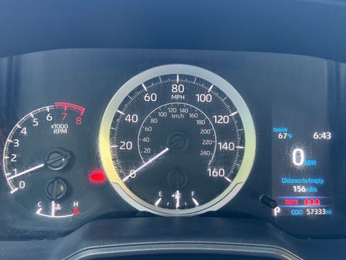 Used 2020 Toyota Corolla LE image 12