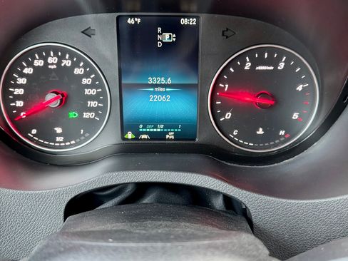 Used 2024 Mercedes-Benz Sprinter 2500 image 16