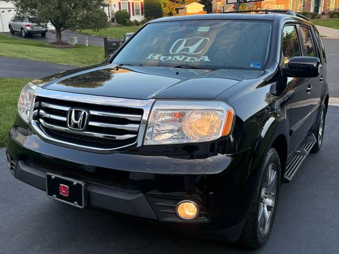 Used 2014 Honda Pilot Touring image 1