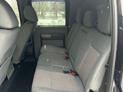 Used 2011 Ford F350 XLT w/ XLT Interior Pkg image 16