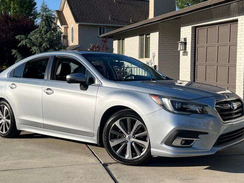 Used 2019 Subaru Legacy 3.6R Limited AWD/4WD image 6