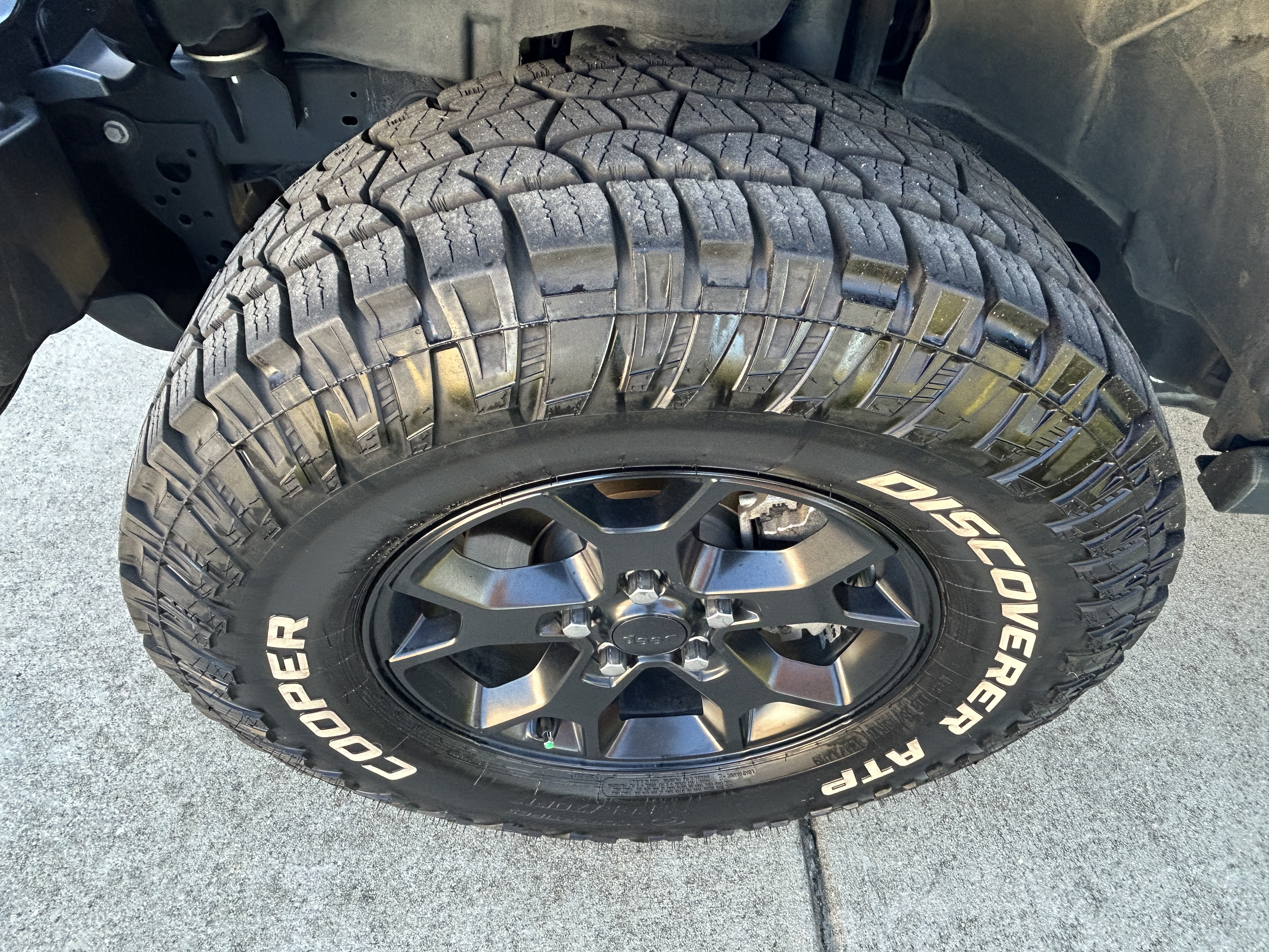 Used 2022 Jeep Wrangler Sport AWD/4WD image 20