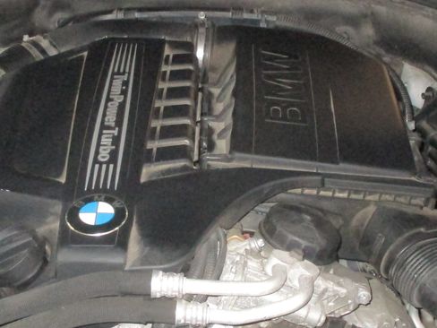 Used 2012 BMW 535i xDrive Sedan image 10