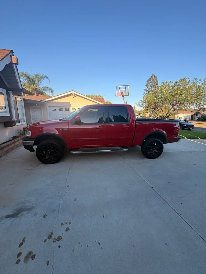Used 2002 Ford F150 King Ranch AWD/4WD image 2